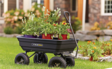 Best Budget Wheelbarrow Gorilla Carts Poly Garden 1