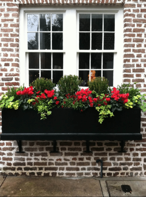 Country Traditional Black-on-brick Flower Box