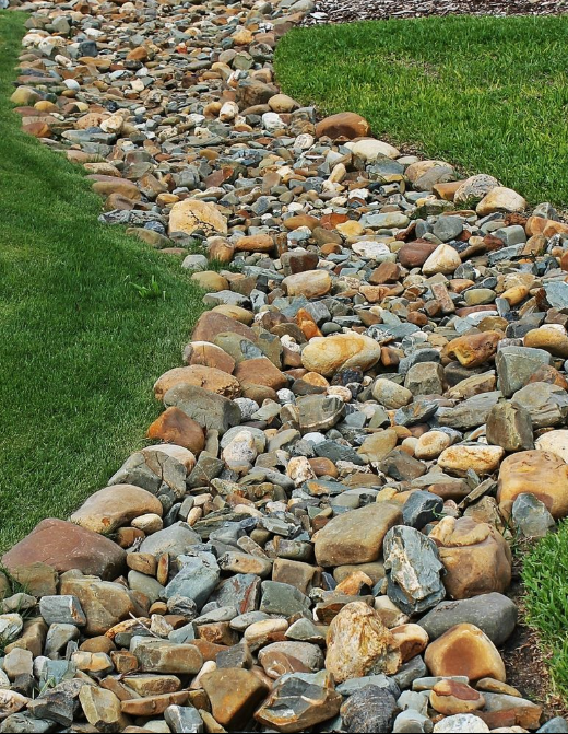 How to Build a Dry Creek Bed